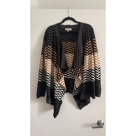 Carolyn Taylor Patterned Cardigan - Picture 1 of 2